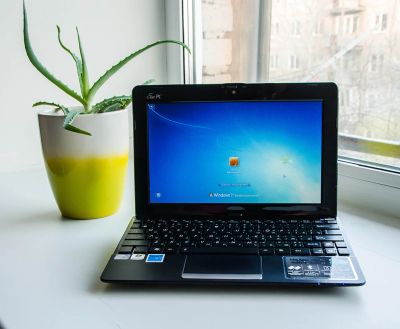 Лот: 8814014. Фото: 1. Нетбук ASUS Eee PC 1015PEM. Ноутбуки