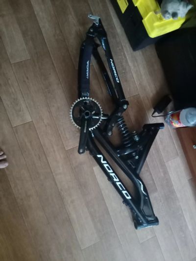 Лот: 18060954. Фото: 1. Рама Norco atomik 2006 + аморт... Велосипеды