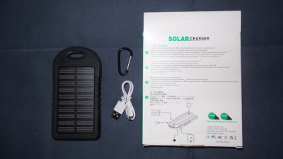 Лот: 8853248. Фото: 1. Powerbank на солнечных батареях... Внешние, портативные аккумуляторы для смартфонов (Power bank)