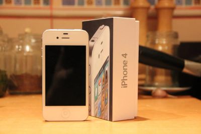 Лот: 4966342. Фото: 1. iPhone 4 16 gb Идеальное состояние. Смартфоны