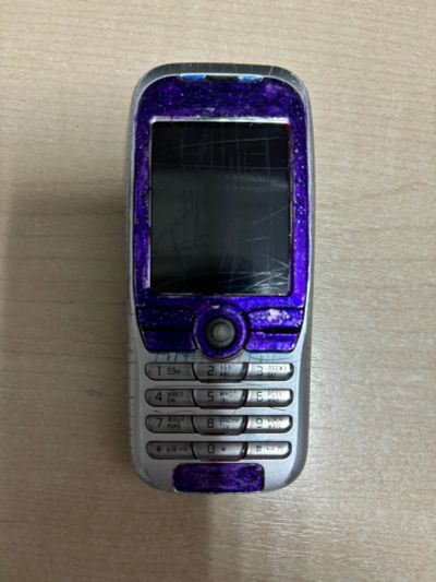 Лот: 24638732. Фото: 1. №1824 . Телефон Sony Ericsson... Кнопочные мобильные телефоны