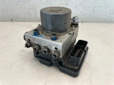 Лот: 22460358. Фото: 1. блок abs Nissan Terrano D10. Двигатель и элементы двигателя
