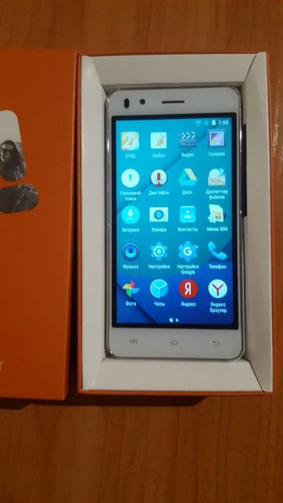 Лот: 12597320. Фото: 1. Micromax BOLT Q424. Смартфоны