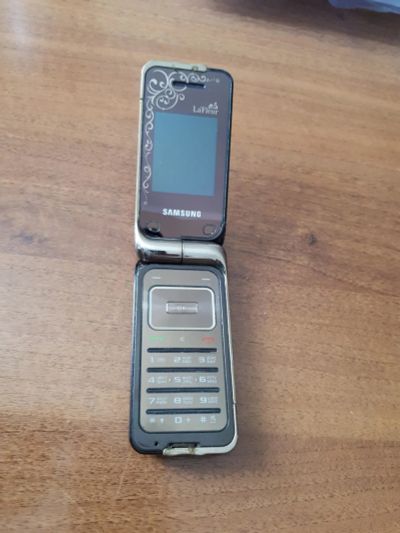 Лот: 10038873. Фото: 1. Телефон Samsung. Кнопочные мобильные телефоны