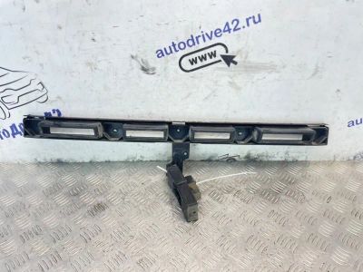 Лот: 25278756. Фото: 1. крепление бампера Ford Focus CB4. Двигатель и элементы двигателя