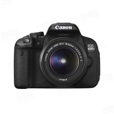 Лот: 8485067. Фото: 1. Зеркальная камера Canon EOS 650D... Цифровые зеркальные