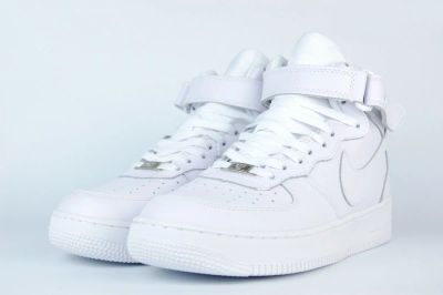 Лот: 16898813. Фото: 1. Кроссовки Nike Air Force 1 Mid... Кеды, кроссовки, слипоны