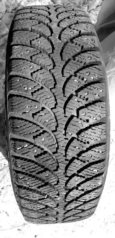 Лот: 14806133. Фото: 1. Шины Cordiant 205/60 R16, шипы... Шины