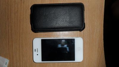 Лот: 4850406. Фото: 1. iPhone 4 8gb+ чехол обмен не предлагать... Смартфоны