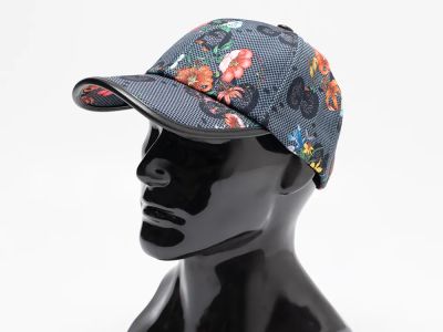 Лот: 21129117. Фото: 1. Кепка Gucci. Шарфы, платки