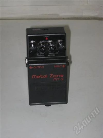 Лот: 722455. Фото: 1. Boss Metal Zone-2. Гитарные эффекты и комбоусилители