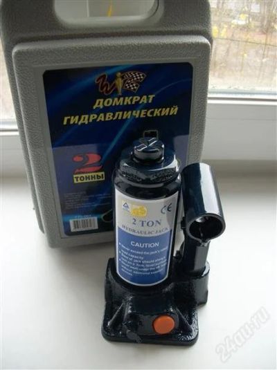 Лот: 1282093. Фото: 1. домкрат 2т (кейс). Другое (авто, мото, водный транспорт)