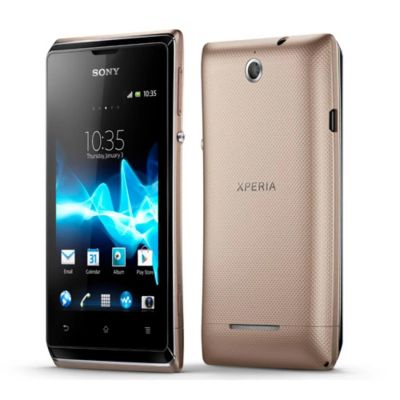 Лот: 4741922. Фото: 1. Sony C1605 Xperia E dual gold. Смартфоны