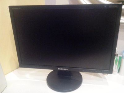Лот: 4918245. Фото: 1. samsung 19" sync master 943 50... ЖК-мониторы