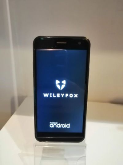 Лот: 14113806. Фото: 1. Wileyfox spark смартфон Т1568. Смартфоны