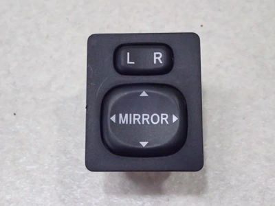Лот: 7584173. Фото: 1. регулятор боковых зеркал Toyota... Электрооборудование