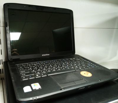 Лот: 18956106. Фото: 1. Ноутбук eMachines D520 by Acer... Ноутбуки
