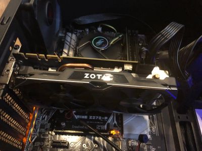 Лот: 12623963. Фото: 1. zotac geforse GTX 1070. Видеокарты