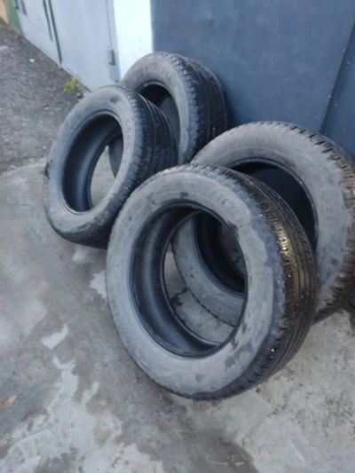 Лот: 21642708. Фото: 1. Goodyear EfficientGrip SUV 275... Шины