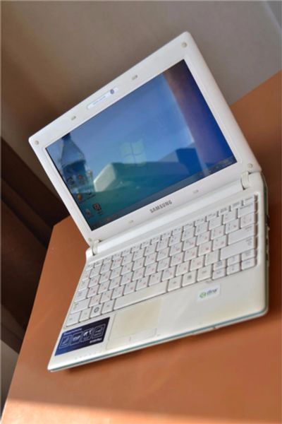Лот: 7821441. Фото: 1. Нетбук 10.1'' Samsung N150plus... Ноутбуки