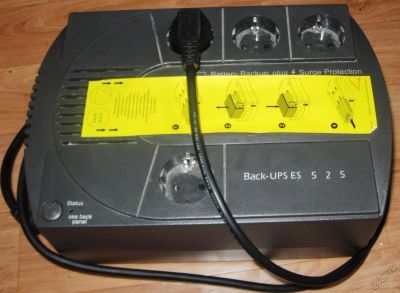 Лот: 5827727. Фото: 1. бесперебойник ИПБ ups APC be525-rs. ИБП, аккумуляторы для ИБП