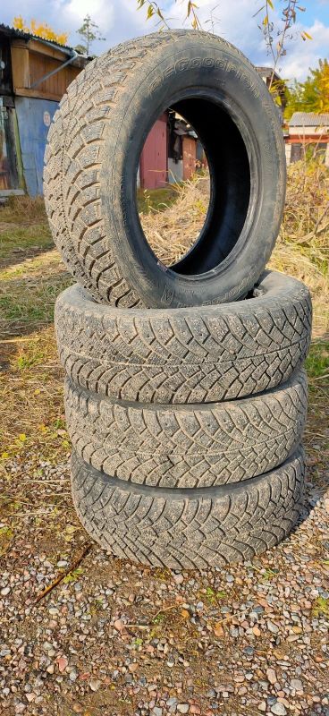 Лот: 18155527. Фото: 1. Зимние шипованные шины BFGoodrich... Шины