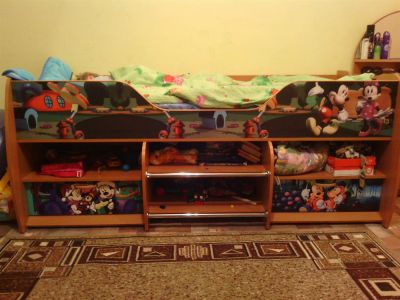 Лот: 3775754. Фото: 1. кровать удобная для малыша и родителей. Детские кровати и кроватки