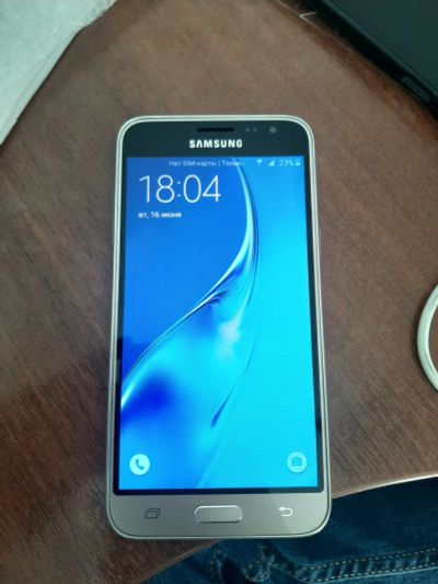 Лот: 16160761. Фото: 1. Samsung j3. Смартфоны