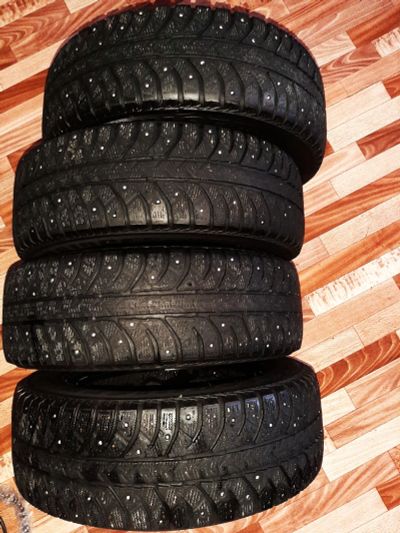 Лот: 21119708. Фото: 1. Bridgestone Ice Cruiser 7000 175... Шины