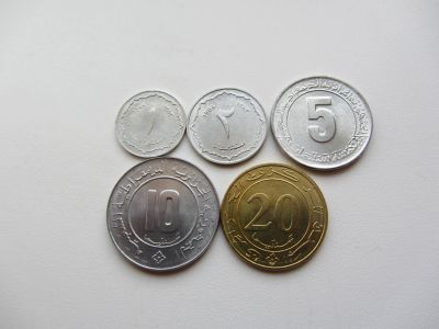 Лот: 12830589. Фото: 1. Алжир набор из 5 монет 1, 2, 5... Африка