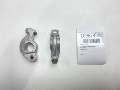 Лот: 25243275. Фото: 1. Рокер клапана Mitsubishi Mirage... Двигатель и элементы двигателя
