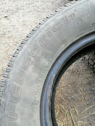 Лот: 16523430. Фото: 1. BFGoodrich WinterSlalom P225/70R16... Шины