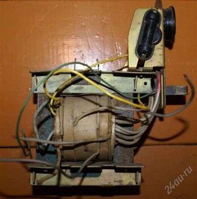 Лот: 1310541. Фото: 1. Трансформатор (старый). Зарядные устройства, блоки питания для бытовой техники