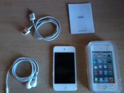 Лот: 2880034. Фото: 1. Ipod touch 4 white 16gb. Плееры