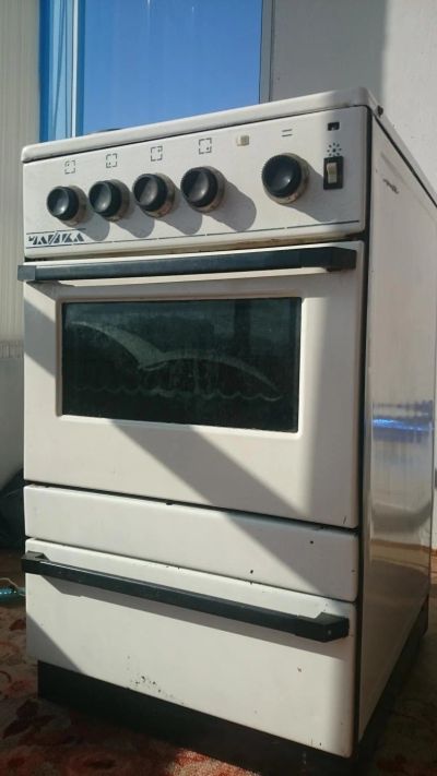 Лот: 7104671. Фото: 1. Плита Чайка. Плиты, духовые шкафы, варочные поверхности