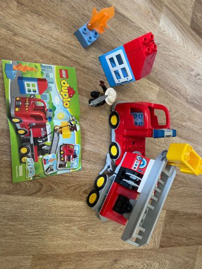 Лот: 19252441. Фото: 1. Lego duplo 10592 Пожарный грузовик. Конструкторы