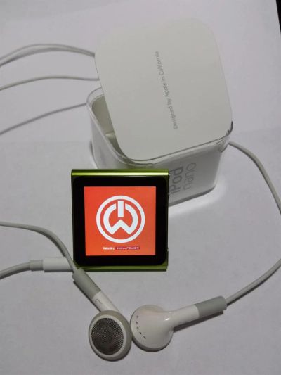 Лот: 3177161. Фото: 1. Apple IPod nano 6g + FM-модулятор. Плееры