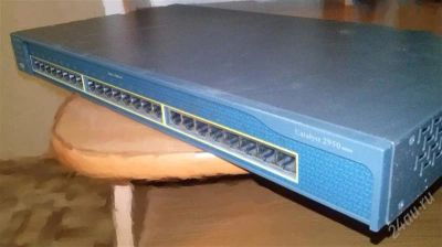 Лот: 2016588. Фото: 1. Cisco 2950-24. Маршрутизаторы (роутеры)
