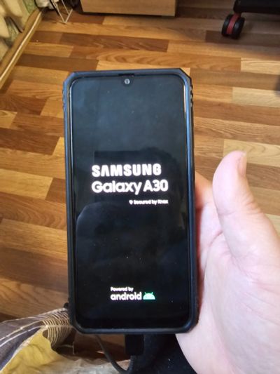 Лот: 24687582. Фото: 1. Samsung A30. Смартфоны