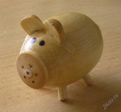 Лот: 1044475. Фото: 1. хрюша солонка дерево. Фигурки, статуэтки