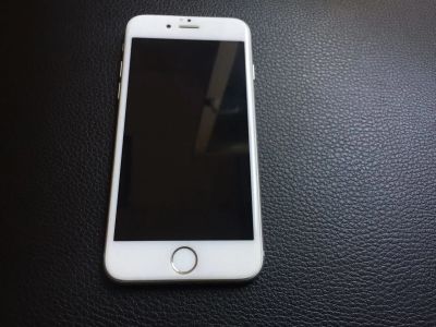 Лот: 10010120. Фото: 1. Apple iPhone 6 64gb silver. Смартфоны
