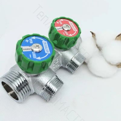 Лот: 24679465. Фото: 1. ZEISSLER Коллектор с регулировочными... Тёплый пол
