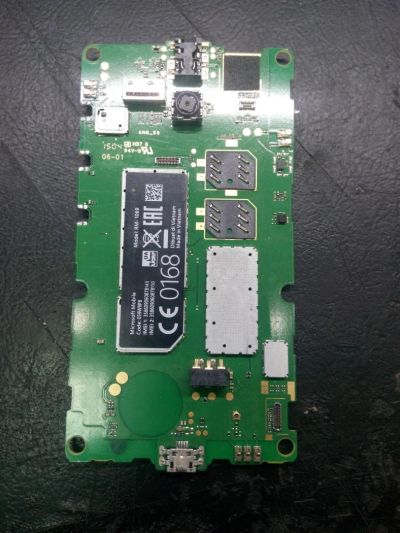 Лот: 10938630. Фото: 1. Основная плата Nokia Lumia 435... Микросхемы и платы