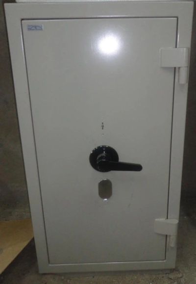 Лот: 3851808. Фото: 1. Сейф взломостойкий 3 класс. Металлическая мебель