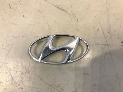 Лот: 21707749. Фото: 1. эмблема Hyundai Solaris RB. Кузов