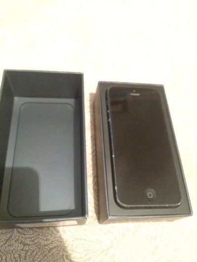 Лот: 7657270. Фото: 1. IPhone 5, 64 гб. Смартфоны