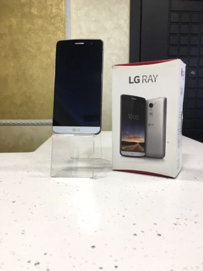 Лот: 15518557. Фото: 1. Смартфон LG Ray X190 (9мая). Чехлы, бамперы