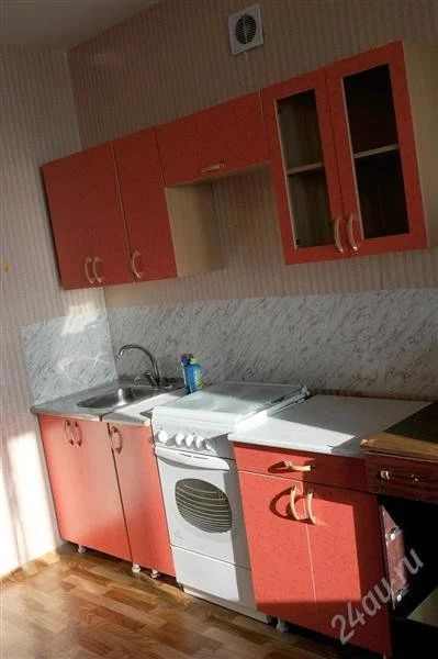 Лот: 2513003. Фото: 1. Кухонный гарнитур, раковина, кран. Кухонные гарнитуры