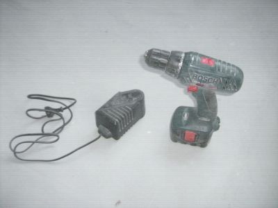 Лот: 10873532. Фото: 1. Шуруповёрт Bosch GSR Professional... Электроинструмент