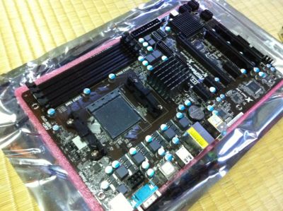 Лот: 3265535. Фото: 1. Материнская плата AM3+ ASRock... Материнские платы